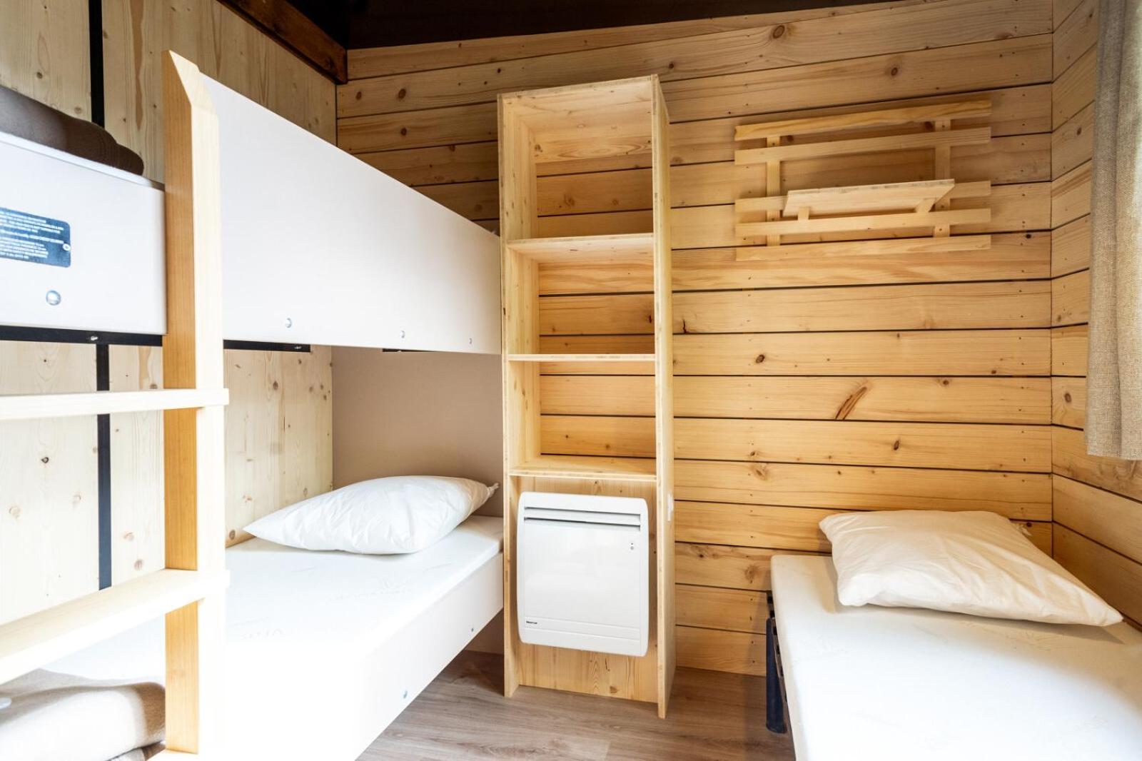 Huttopia Lac D'Aiguebelette Saint-Alban-de-Montbel Room photo