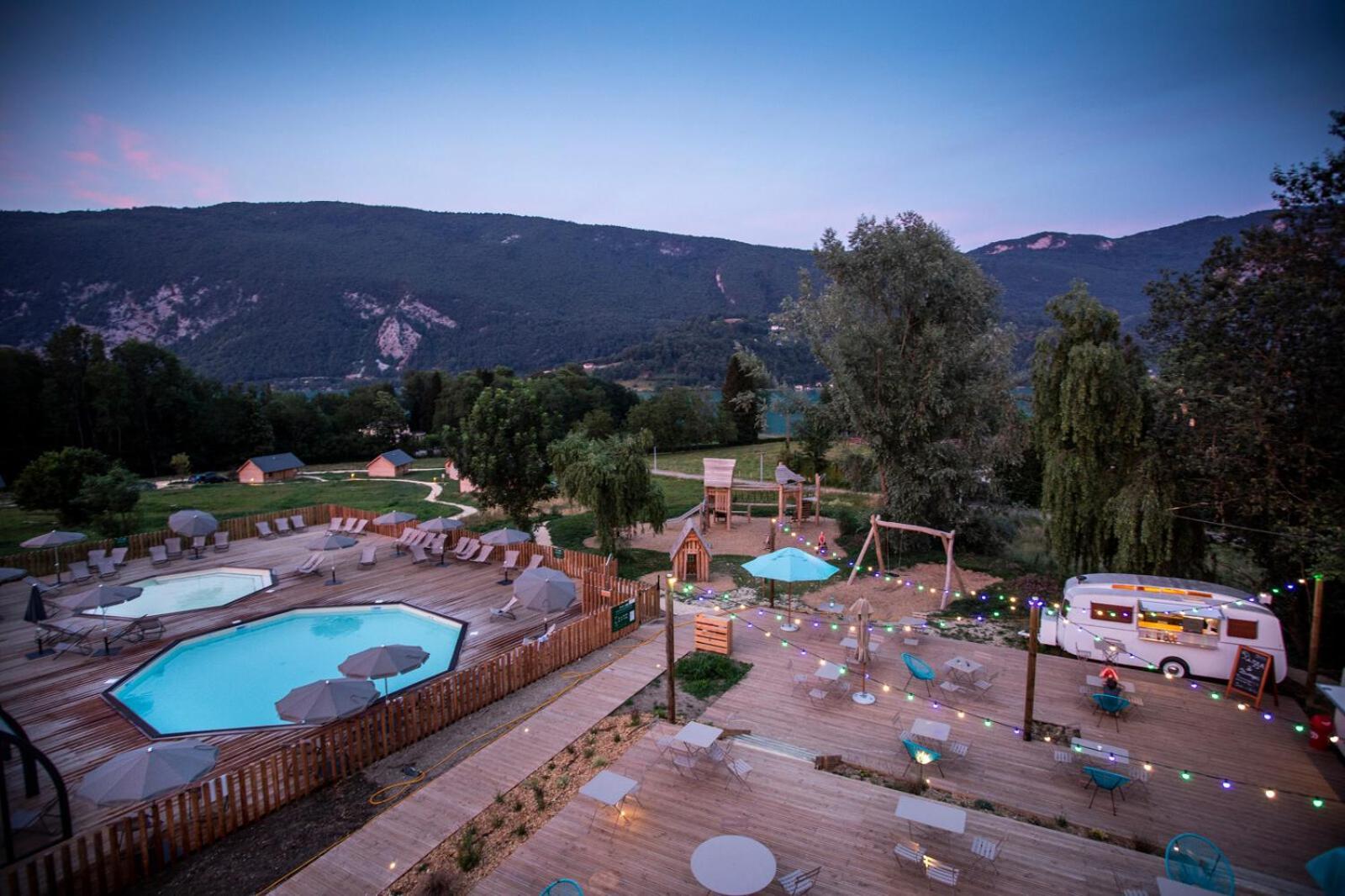 Huttopia Lac D'Aiguebelette Saint-Alban-de-Montbel Exterior photo